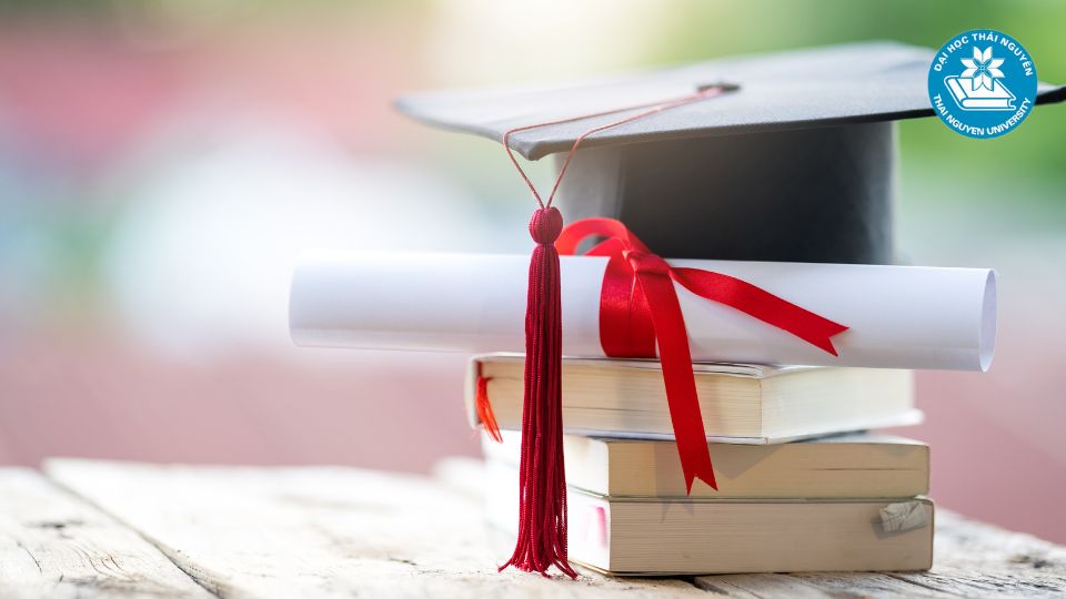 Bằng liên thông là gì? Bằng chính quy là gì?