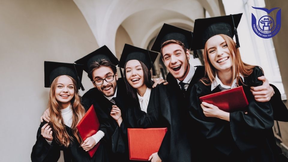 Điều kiện và hình thức tuyển sinh văn bằng 2 đại học là gì?